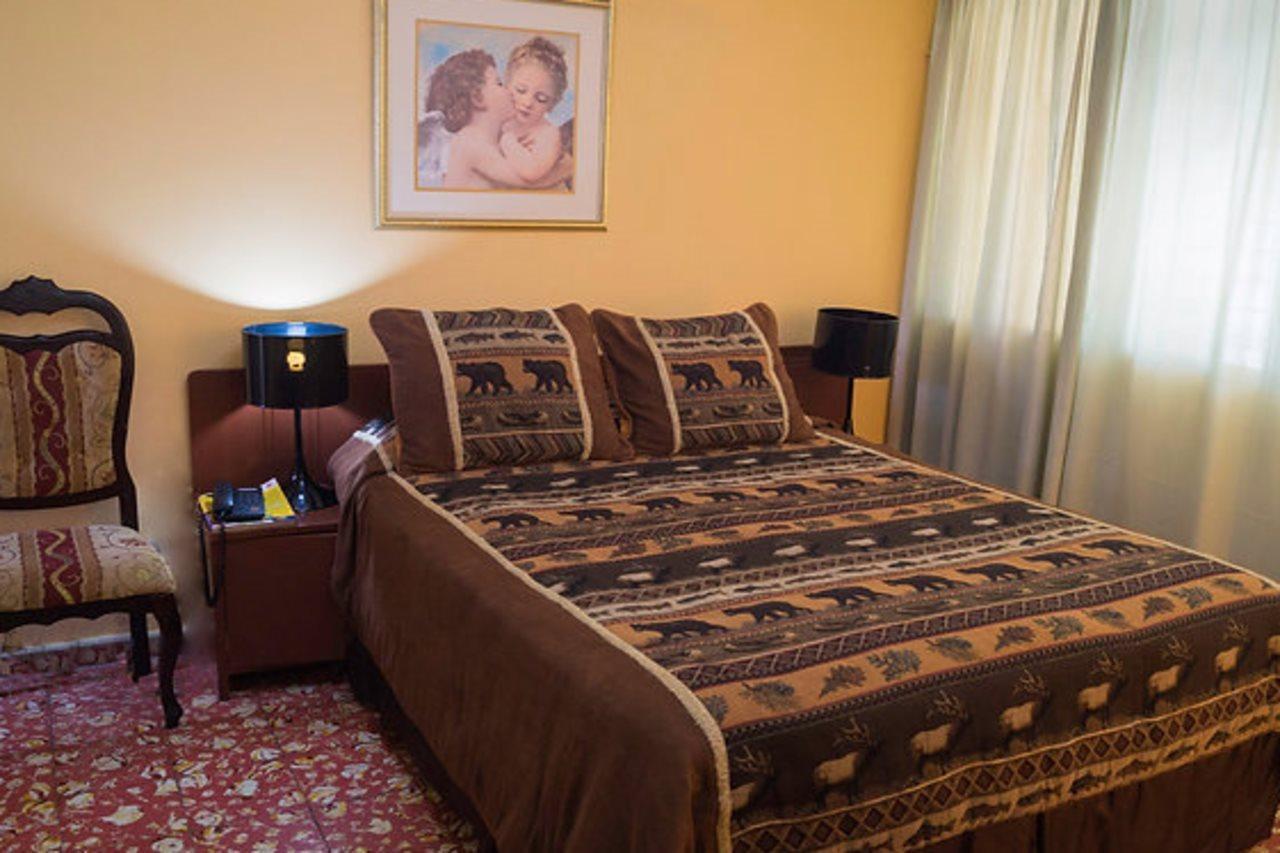 Hotel Grecia Real San Salvador Buitenkant foto