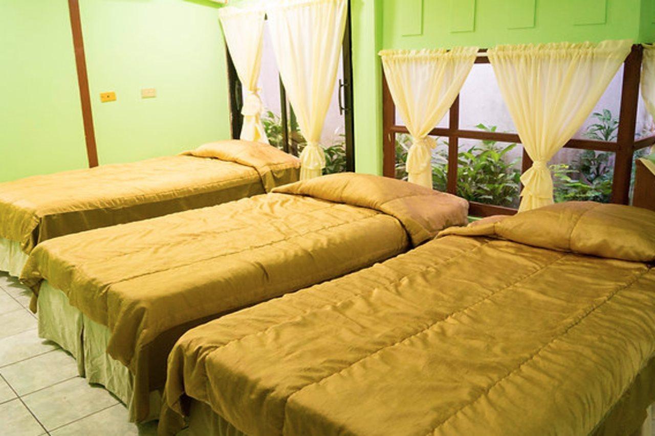 Hotel Grecia Real San Salvador Buitenkant foto