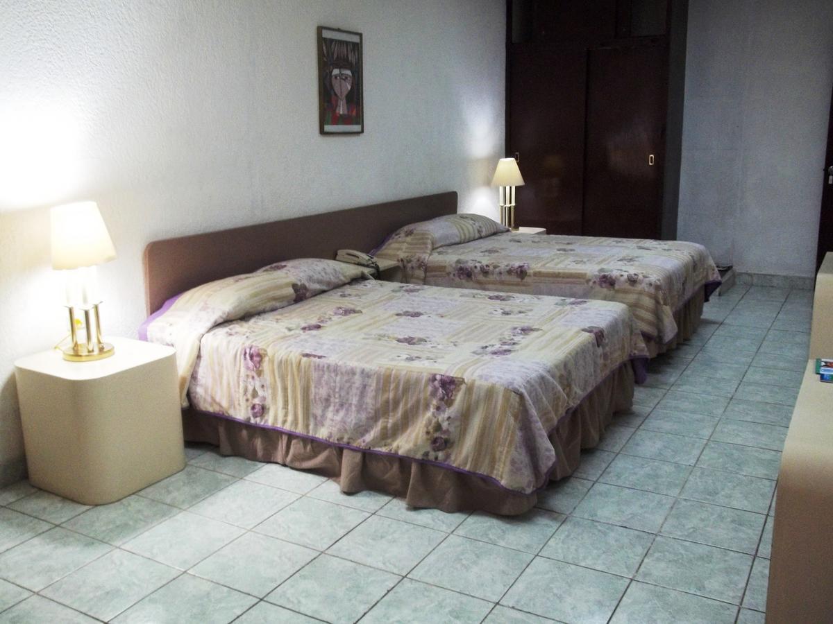 Hotel Grecia Real San Salvador Buitenkant foto