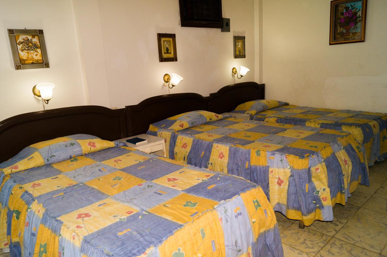 Hotel Grecia Real San Salvador Buitenkant foto