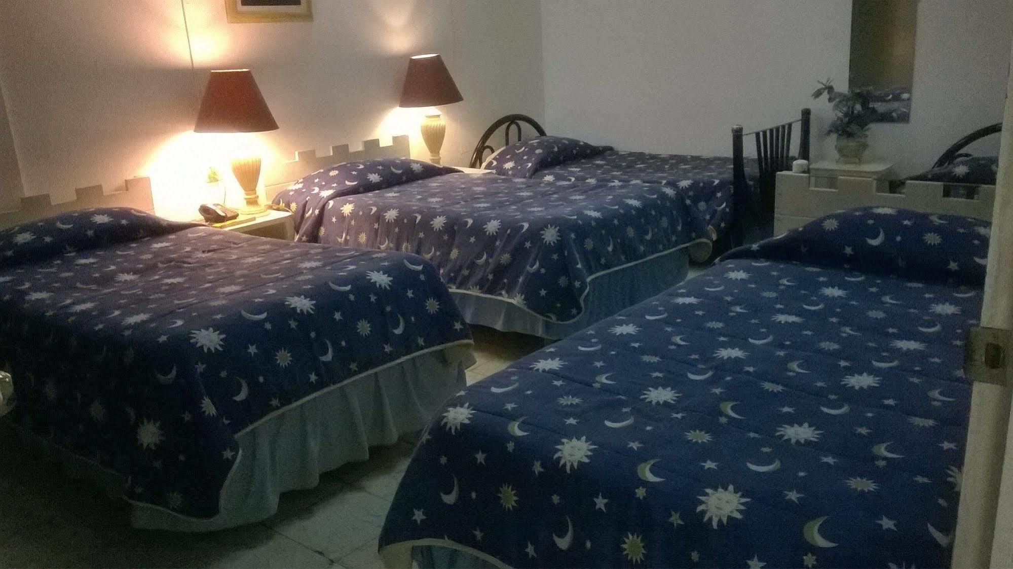 Hotel Grecia Real San Salvador Buitenkant foto