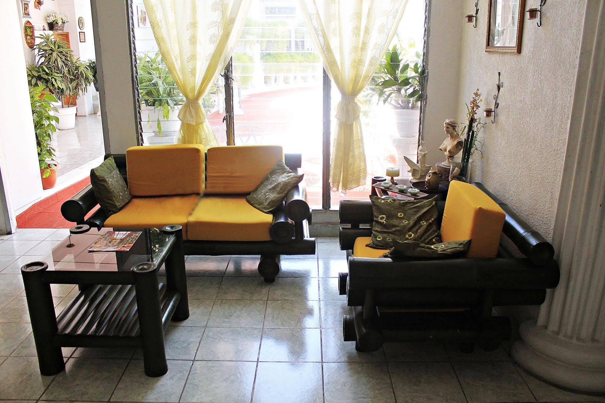 Hotel Grecia Real San Salvador Buitenkant foto