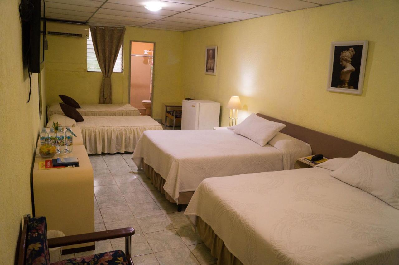 Hotel Grecia Real San Salvador Buitenkant foto