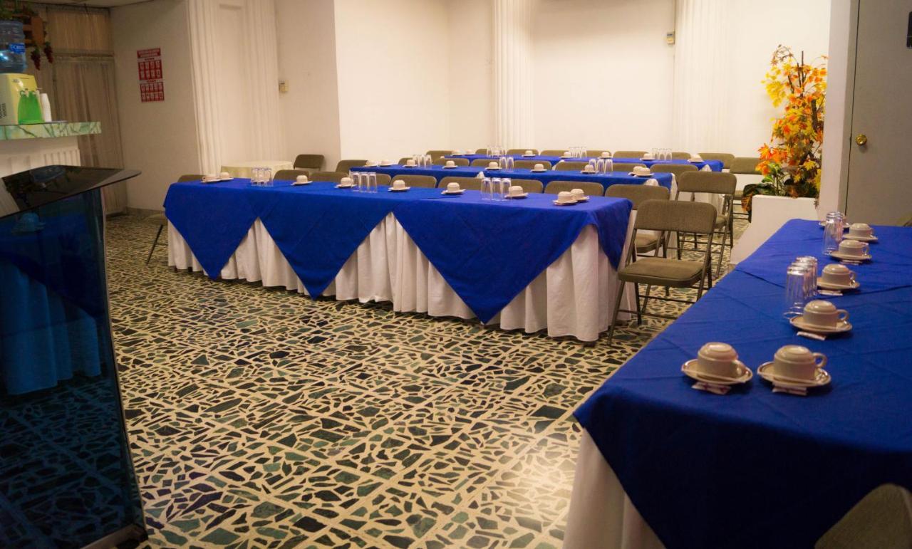 Hotel Grecia Real San Salvador Buitenkant foto